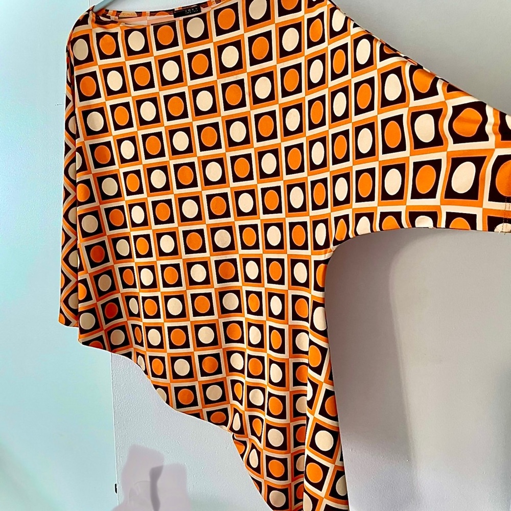 Outrageously Cool vintage hi-low top blouse ‘90s 2000 orange one arm mod pattern